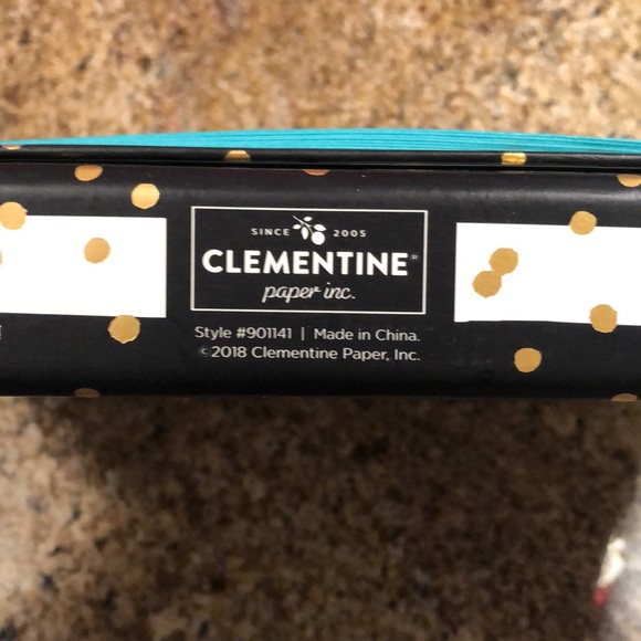 Filing Binder - Picture 3 of 4